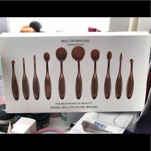 Multipurpose Makeup Brushes